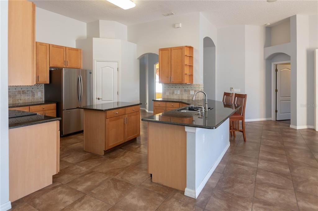 待售: $465,800 (4 贝兹, 4 浴室, 3034 平方英尺)