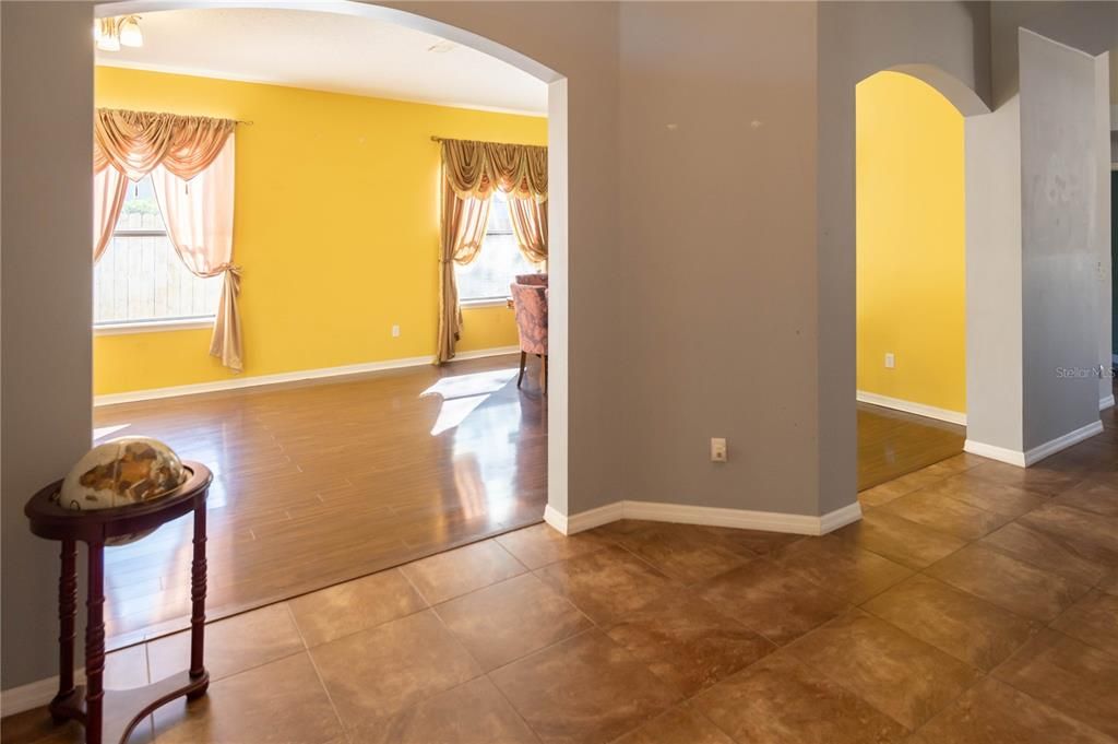 待售: $465,800 (4 贝兹, 4 浴室, 3034 平方英尺)