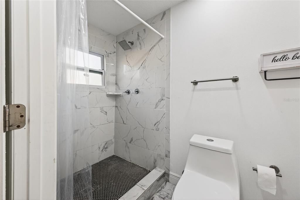 На продажу: $265,000 (3 спален, 2 ванн, 1128 Квадратных фут)