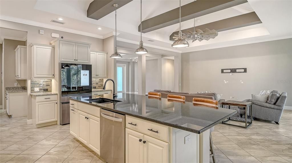 En Venta: $975,000 (4 camas, 4 baños, 3624 Pies cuadrados)