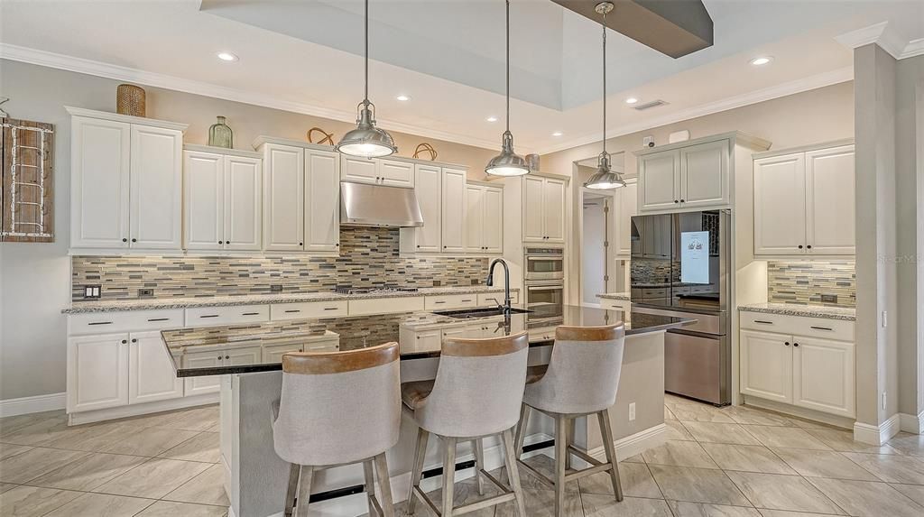 En Venta: $975,000 (4 camas, 4 baños, 3624 Pies cuadrados)