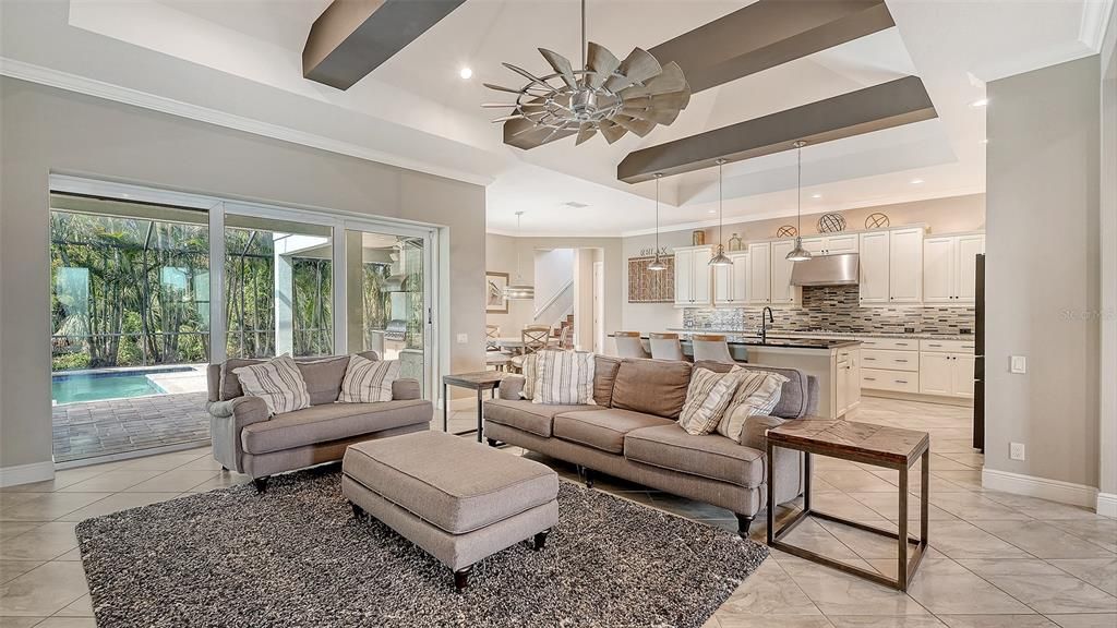 En Venta: $975,000 (4 camas, 4 baños, 3624 Pies cuadrados)