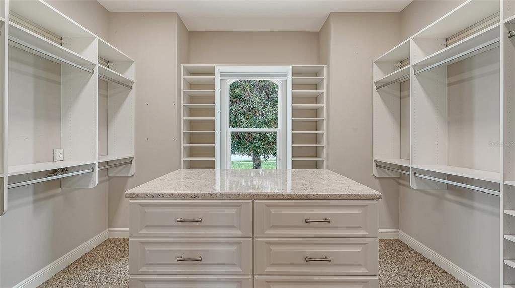 En Venta: $975,000 (4 camas, 4 baños, 3624 Pies cuadrados)