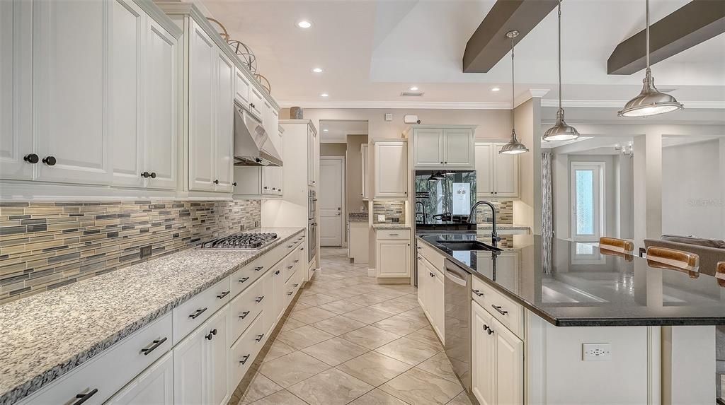 En Venta: $975,000 (4 camas, 4 baños, 3624 Pies cuadrados)