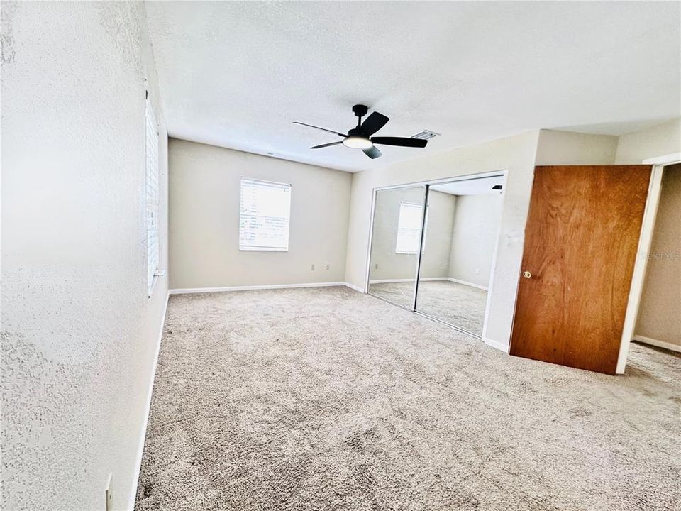 Active With Contract: $575,000 (6 beds, 4 baths, 2926 Square Feet)