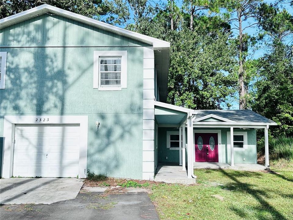 Active With Contract: $575,000 (6 beds, 4 baths, 2926 Square Feet)