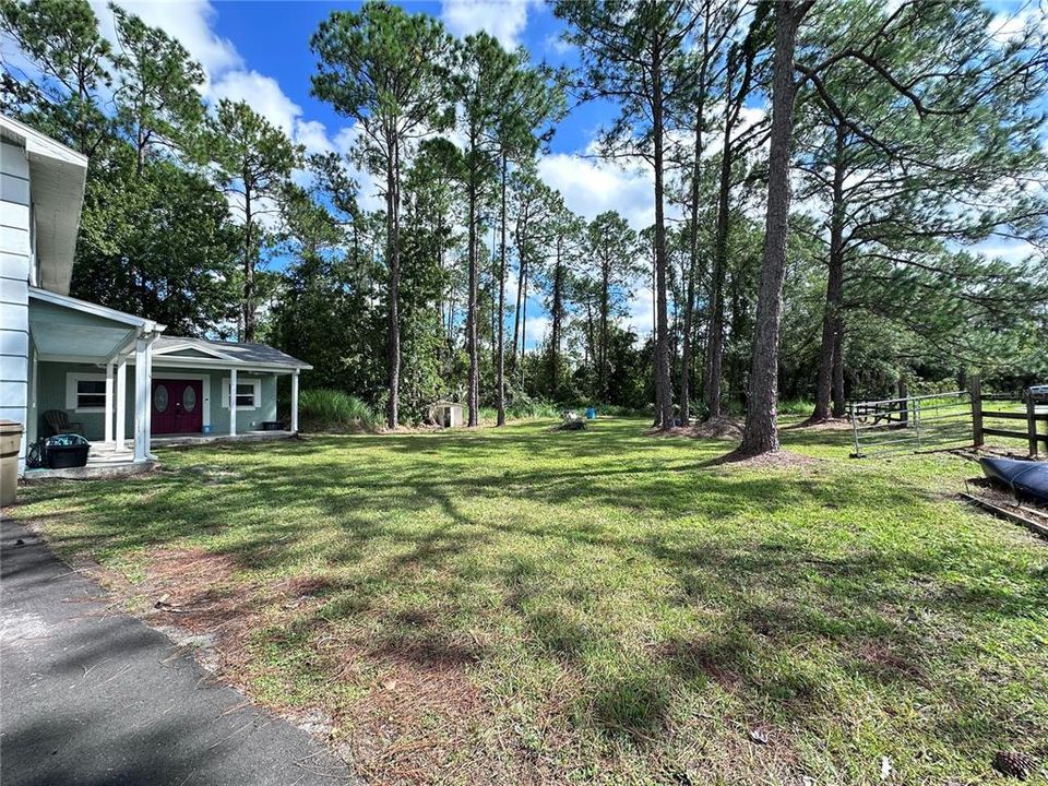 Active With Contract: $575,000 (6 beds, 4 baths, 2926 Square Feet)