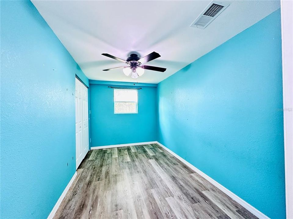 Active With Contract: $575,000 (6 beds, 4 baths, 2926 Square Feet)