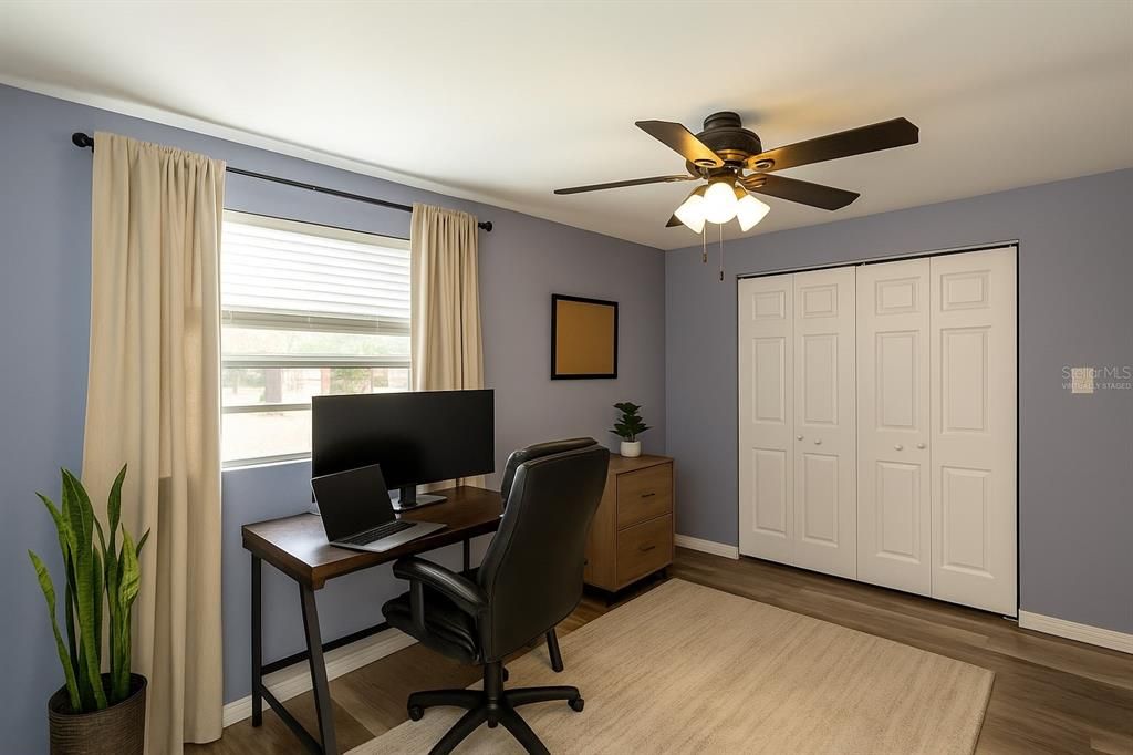 Active With Contract: $575,000 (6 beds, 4 baths, 2926 Square Feet)