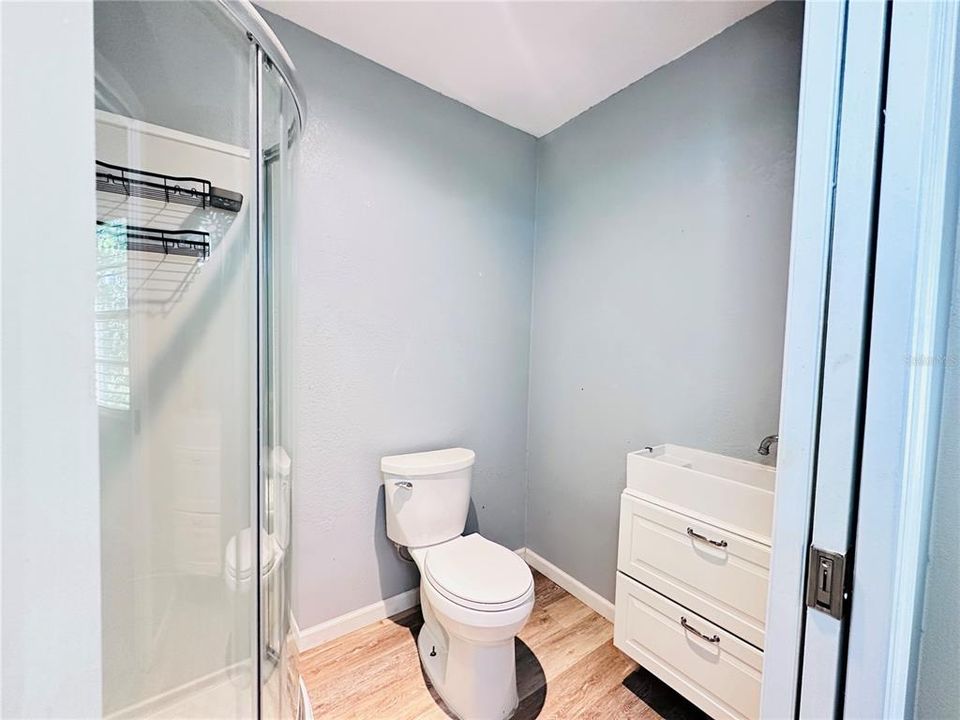 Active With Contract: $575,000 (6 beds, 4 baths, 2926 Square Feet)