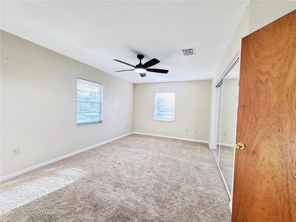 Active With Contract: $575,000 (6 beds, 4 baths, 2926 Square Feet)