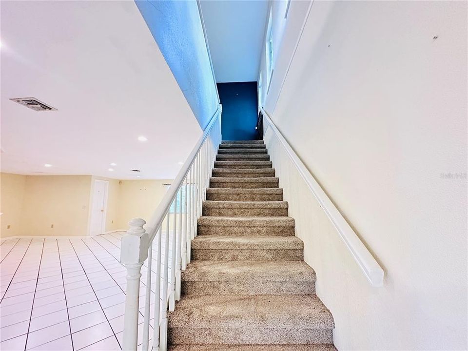 Active With Contract: $575,000 (6 beds, 4 baths, 2926 Square Feet)