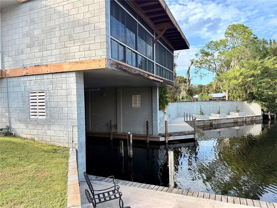 Active With Contract: $299,900 (3 beds, 0 baths, 1280 Square Feet)