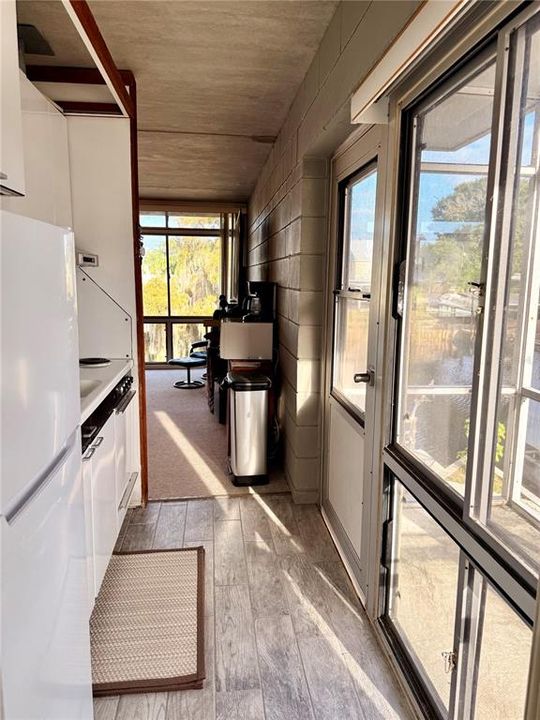 Active With Contract: $299,900 (3 beds, 0 baths, 1280 Square Feet)