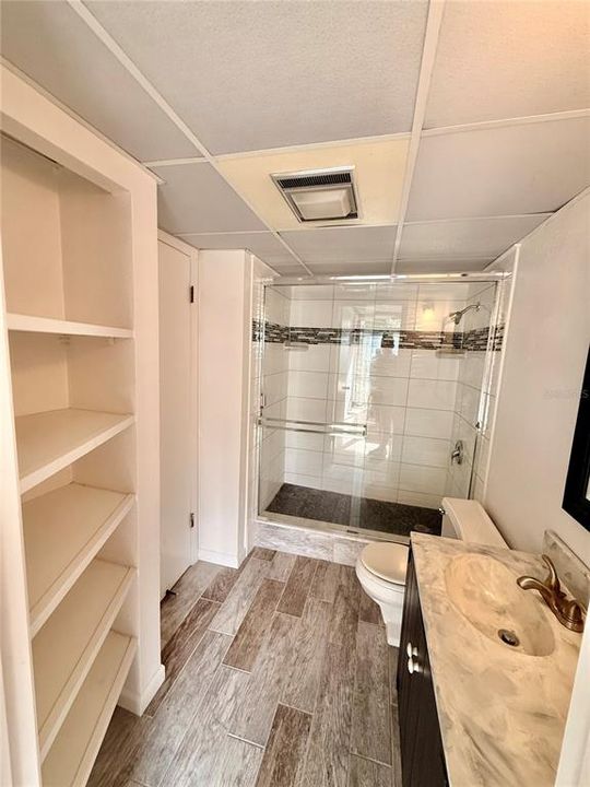 Active With Contract: $299,900 (3 beds, 0 baths, 1280 Square Feet)