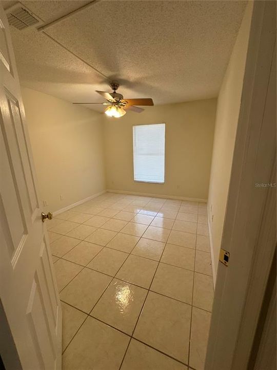 待售: $475,000 (4 贝兹, 2 浴室, 1936 平方英尺)