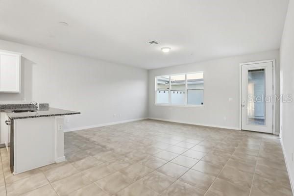 En Venta: $419,990 (4 camas, 3 baños, 1809 Pies cuadrados)