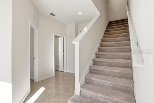 En Venta: $419,990 (4 camas, 3 baños, 1809 Pies cuadrados)