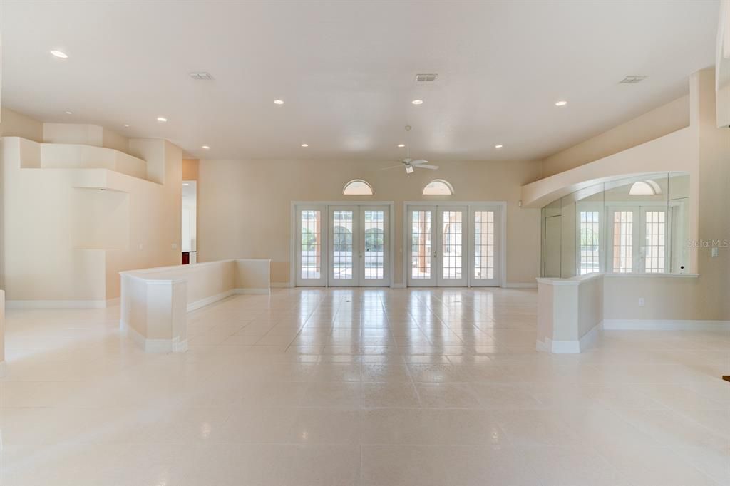 For Sale: $1,010,000 (4 beds, 3 baths, 4408 Square Feet)