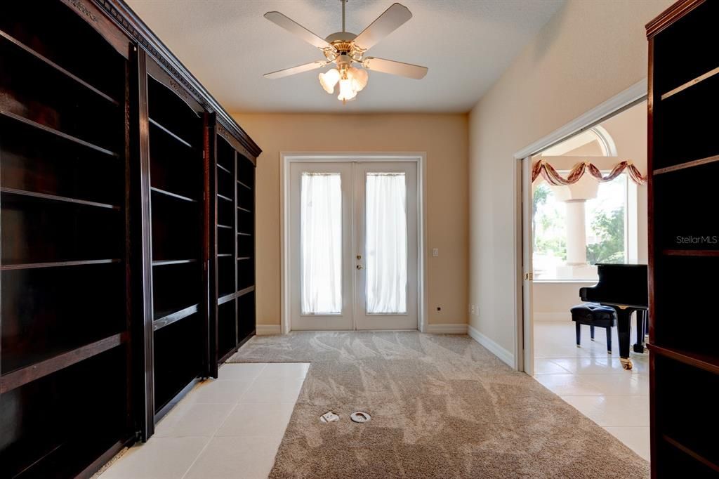 For Sale: $1,010,000 (4 beds, 3 baths, 4408 Square Feet)