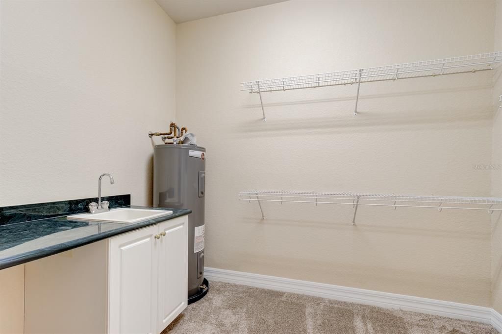 For Sale: $1,010,000 (4 beds, 3 baths, 4408 Square Feet)