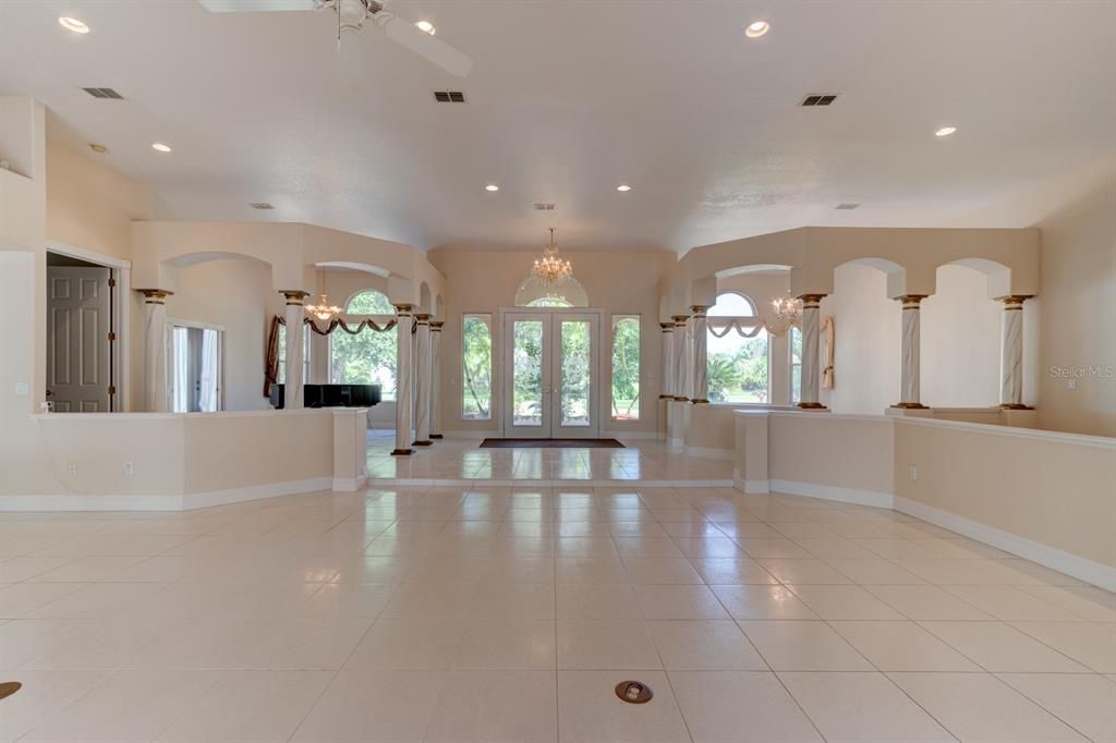 For Sale: $1,010,000 (4 beds, 3 baths, 4408 Square Feet)