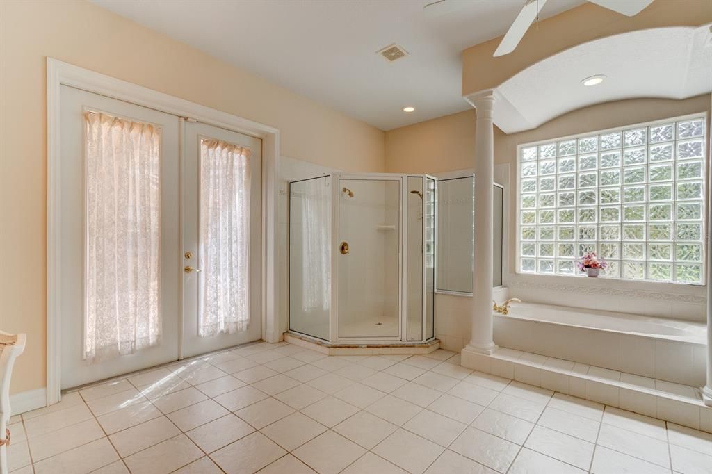 For Sale: $1,010,000 (4 beds, 3 baths, 4408 Square Feet)