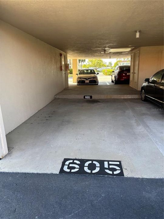 出租: $1,445 (1 贝兹, 1 浴室, 720 平方英尺)