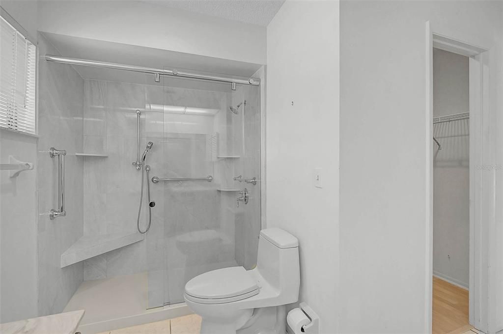 En Venta: $315,000 (3 camas, 2 baños, 2314 Pies cuadrados)