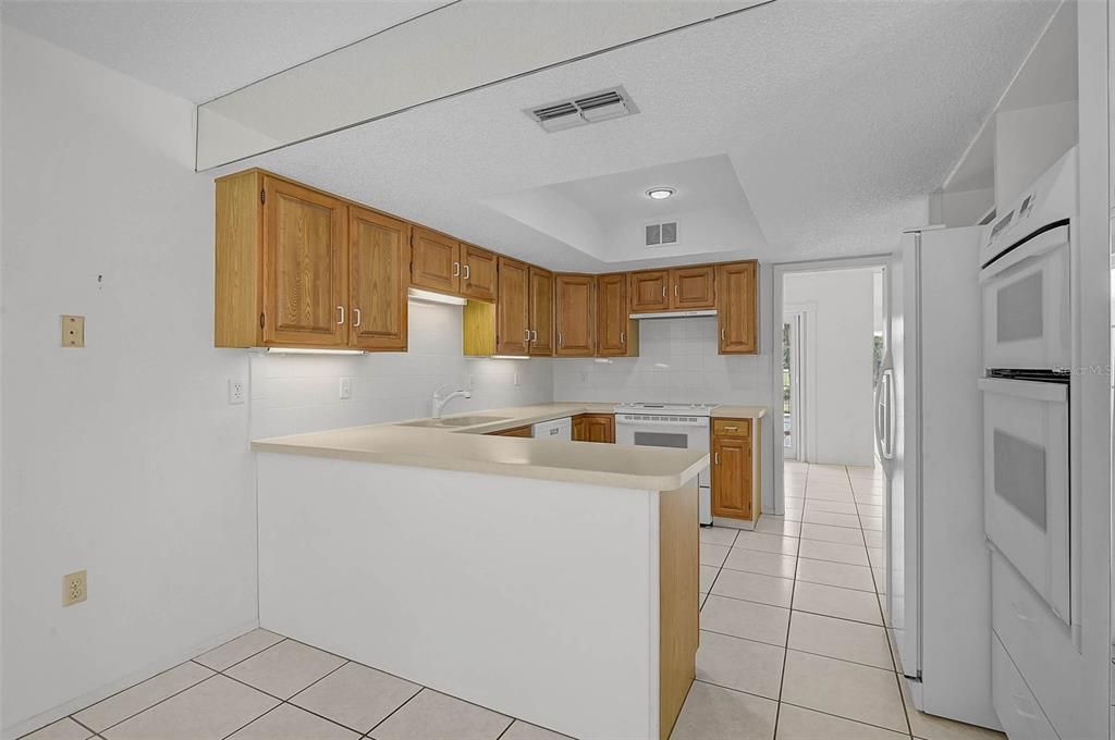 En Venta: $315,000 (3 camas, 2 baños, 2314 Pies cuadrados)