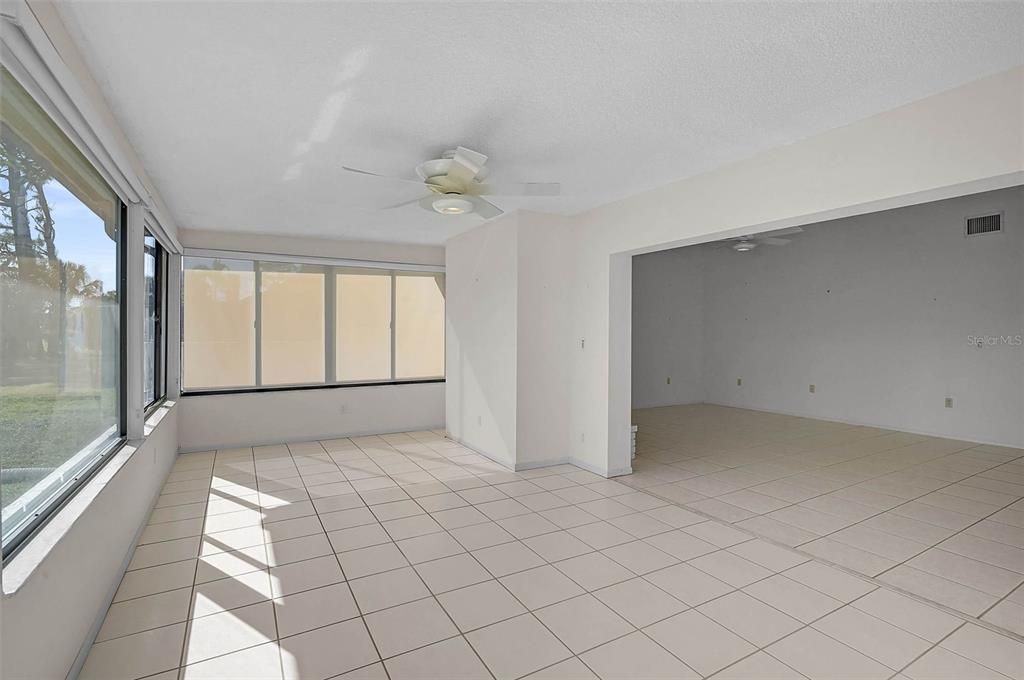 En Venta: $315,000 (3 camas, 2 baños, 2314 Pies cuadrados)