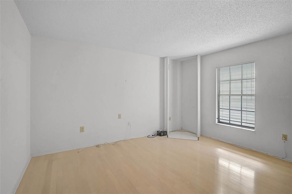 En Venta: $315,000 (3 camas, 2 baños, 2314 Pies cuadrados)