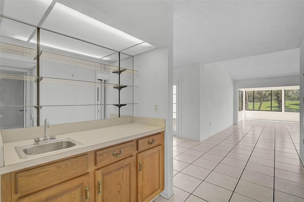 En Venta: $315,000 (3 camas, 2 baños, 2314 Pies cuadrados)