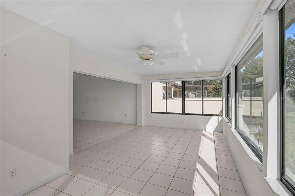 En Venta: $315,000 (3 camas, 2 baños, 2314 Pies cuadrados)