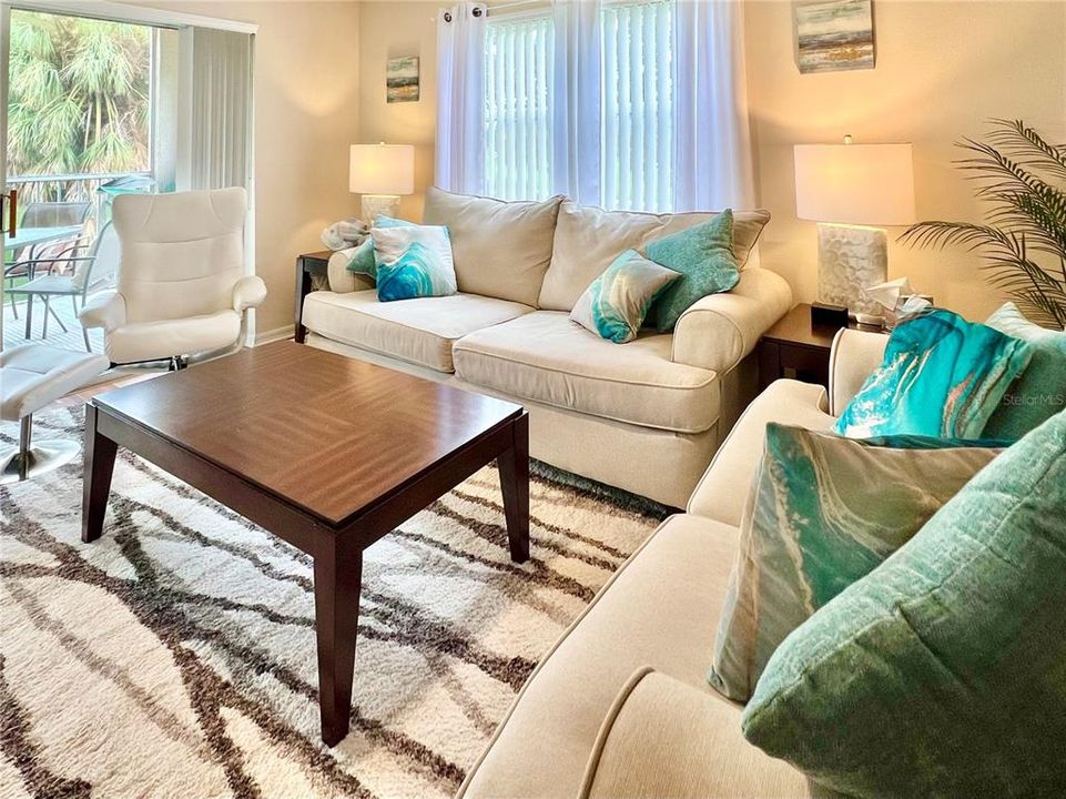 En Venta: $217,700 (2 camas, 2 baños, 1118 Pies cuadrados)