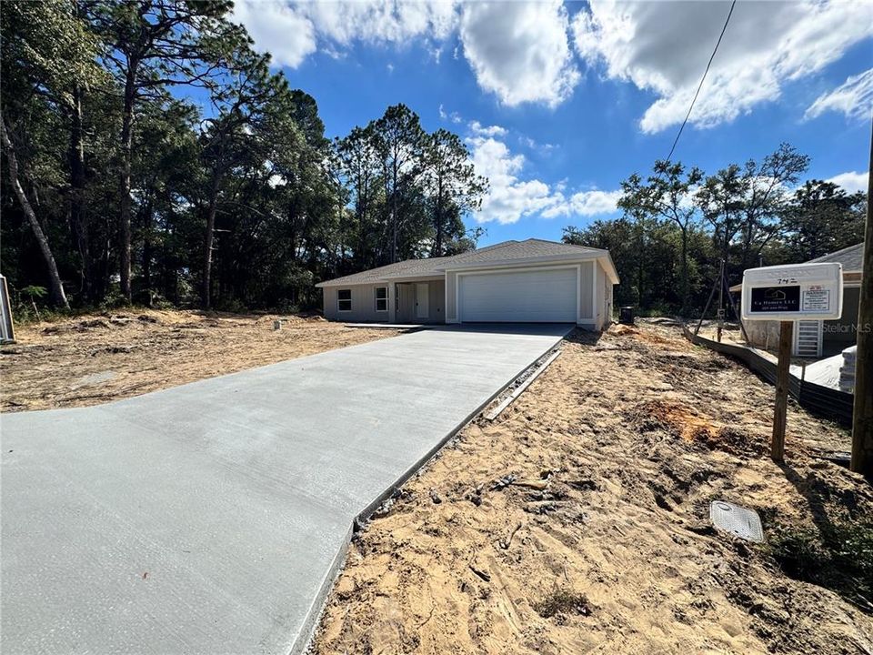 Active With Contract: $289,900 (4 beds, 2 baths, 1487 Square Feet)