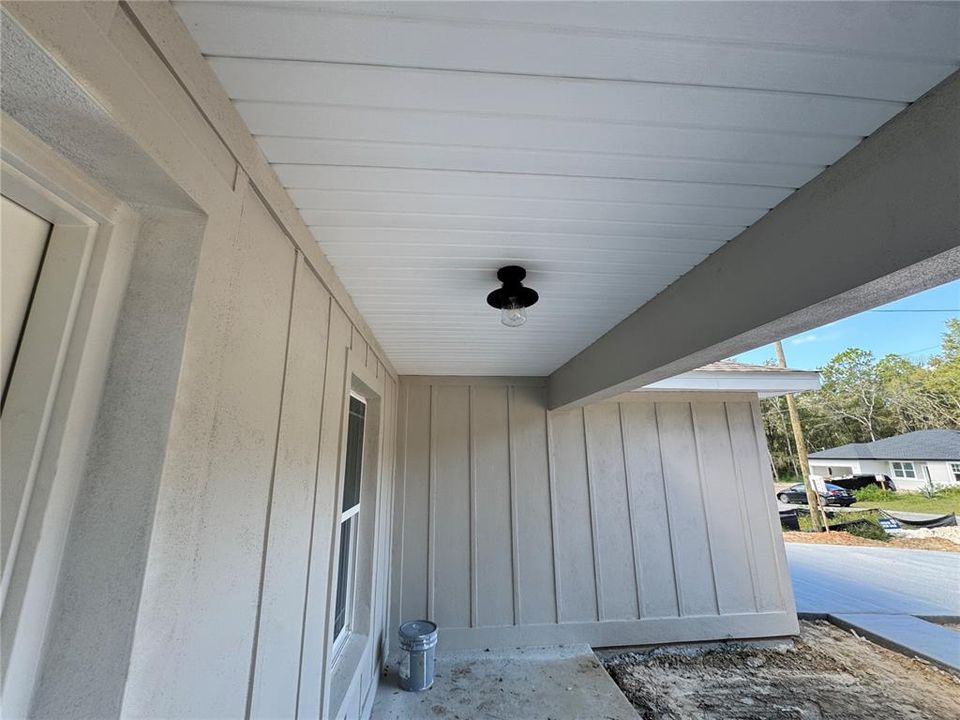 Active With Contract: $289,900 (4 beds, 2 baths, 1487 Square Feet)