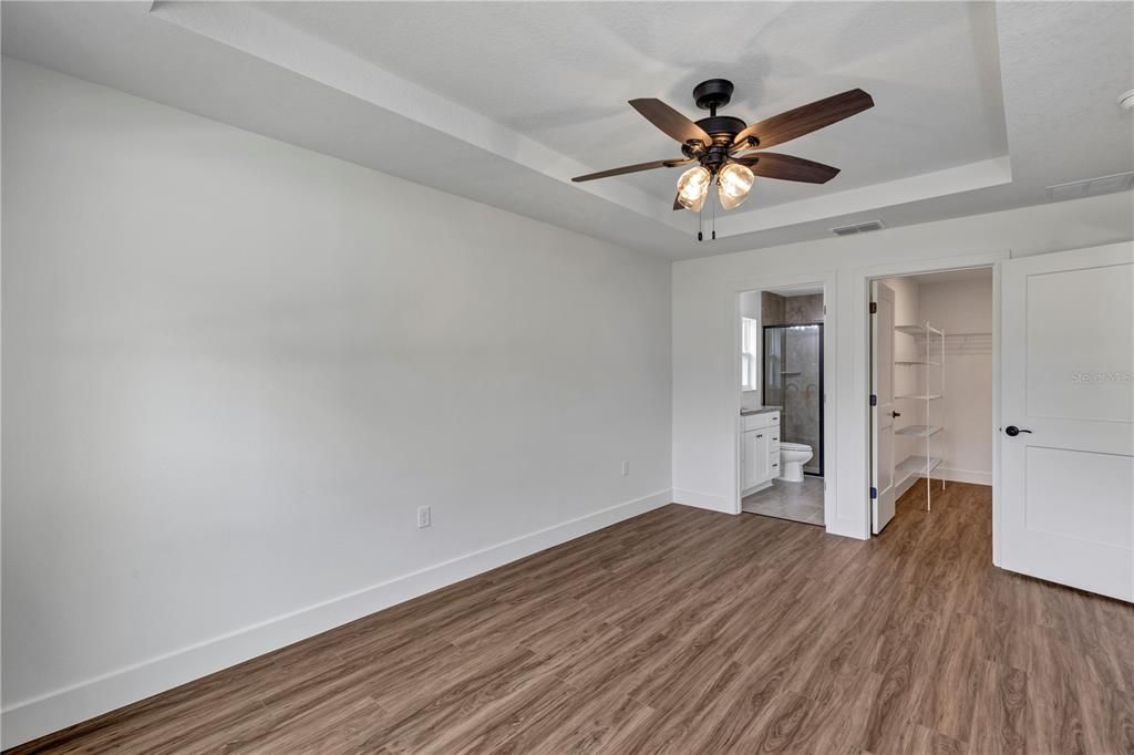 Active With Contract: $289,900 (4 beds, 2 baths, 1487 Square Feet)