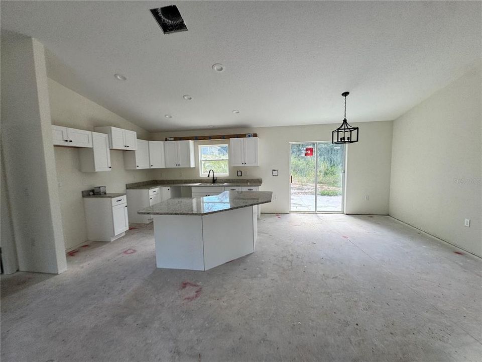 Active With Contract: $289,900 (4 beds, 2 baths, 1487 Square Feet)