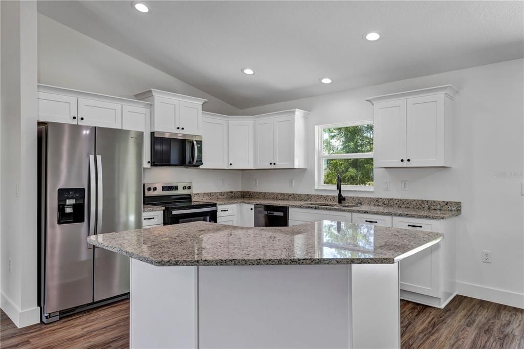 Active With Contract: $289,900 (4 beds, 2 baths, 1487 Square Feet)