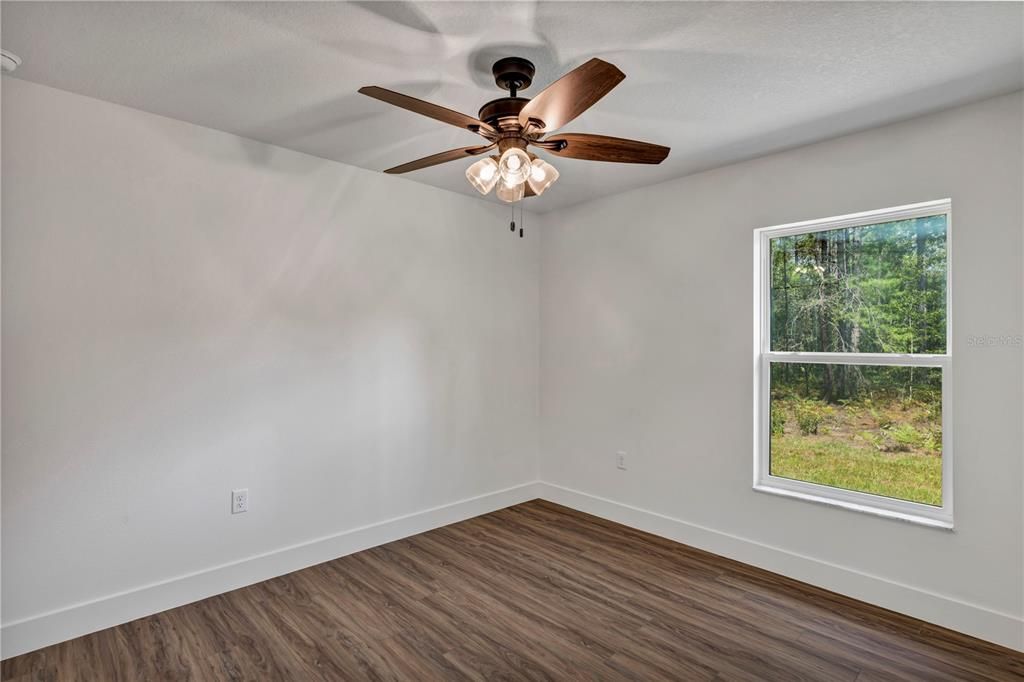 Active With Contract: $289,900 (4 beds, 2 baths, 1487 Square Feet)