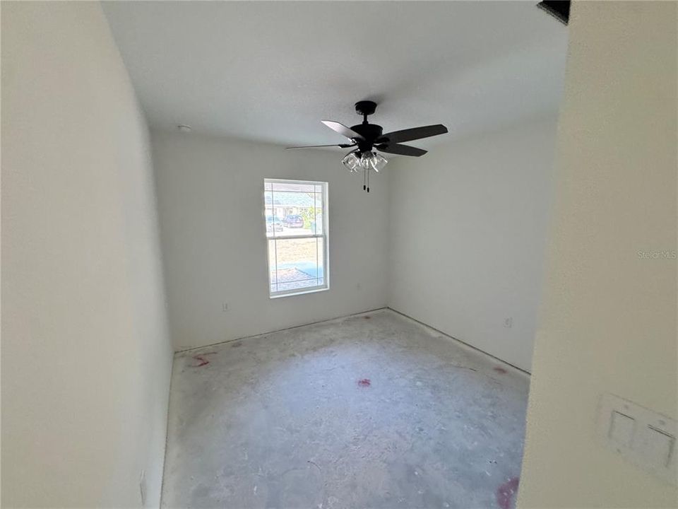 Active With Contract: $289,900 (4 beds, 2 baths, 1487 Square Feet)