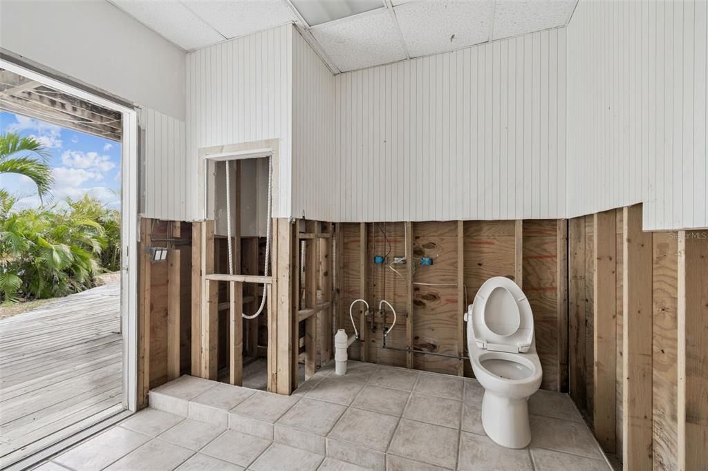 Под контрактом: $1,295,000 (4 спален, 4 ванн, 3166 Квадратных фут)