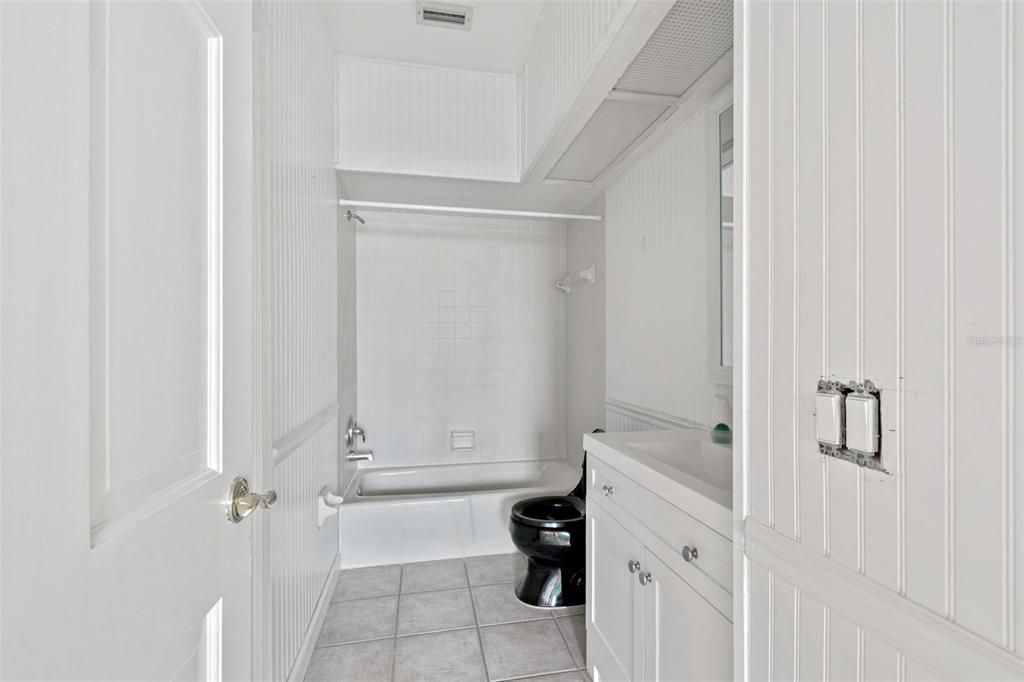 Под контрактом: $1,295,000 (4 спален, 4 ванн, 3166 Квадратных фут)