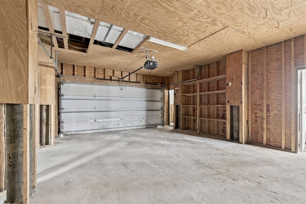 Под контрактом: $1,295,000 (4 спален, 4 ванн, 3166 Квадратных фут)