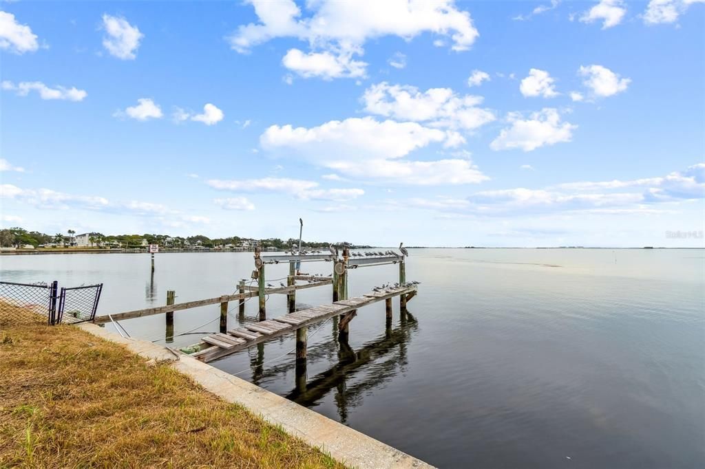 Под контрактом: $1,295,000 (4 спален, 4 ванн, 3166 Квадратных фут)