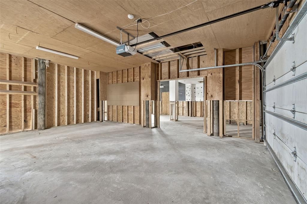 Под контрактом: $1,295,000 (4 спален, 4 ванн, 3166 Квадратных фут)