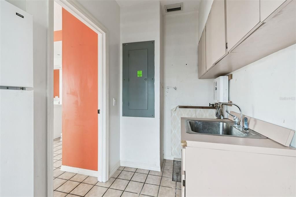 Под контрактом: $1,295,000 (4 спален, 4 ванн, 3166 Квадратных фут)