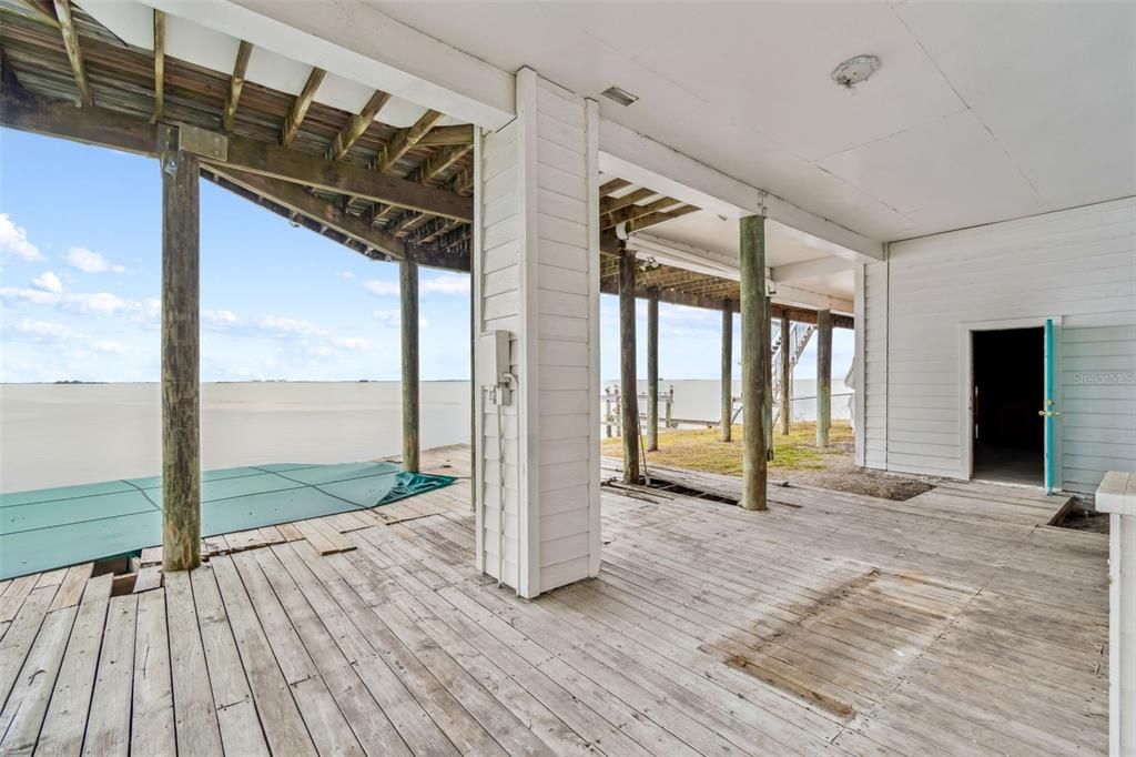 Под контрактом: $1,295,000 (4 спален, 4 ванн, 3166 Квадратных фут)