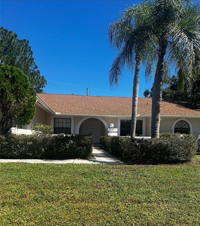 En Venta: $590,000 (4 camas, 3 baños, 2550 Pies cuadrados)